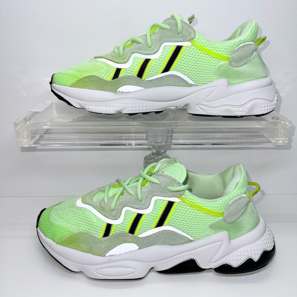 ADIDAS OZWEEGO/GLOW GREEN - Picture 3 of 9